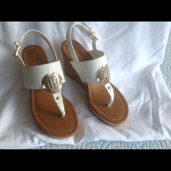 Tommy Hilfiger wedge sandals - Picture 1 of 2